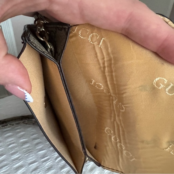 Gucci Tan and Brown Crossbody Bag with GG Monogram - Picture 6 of 9
